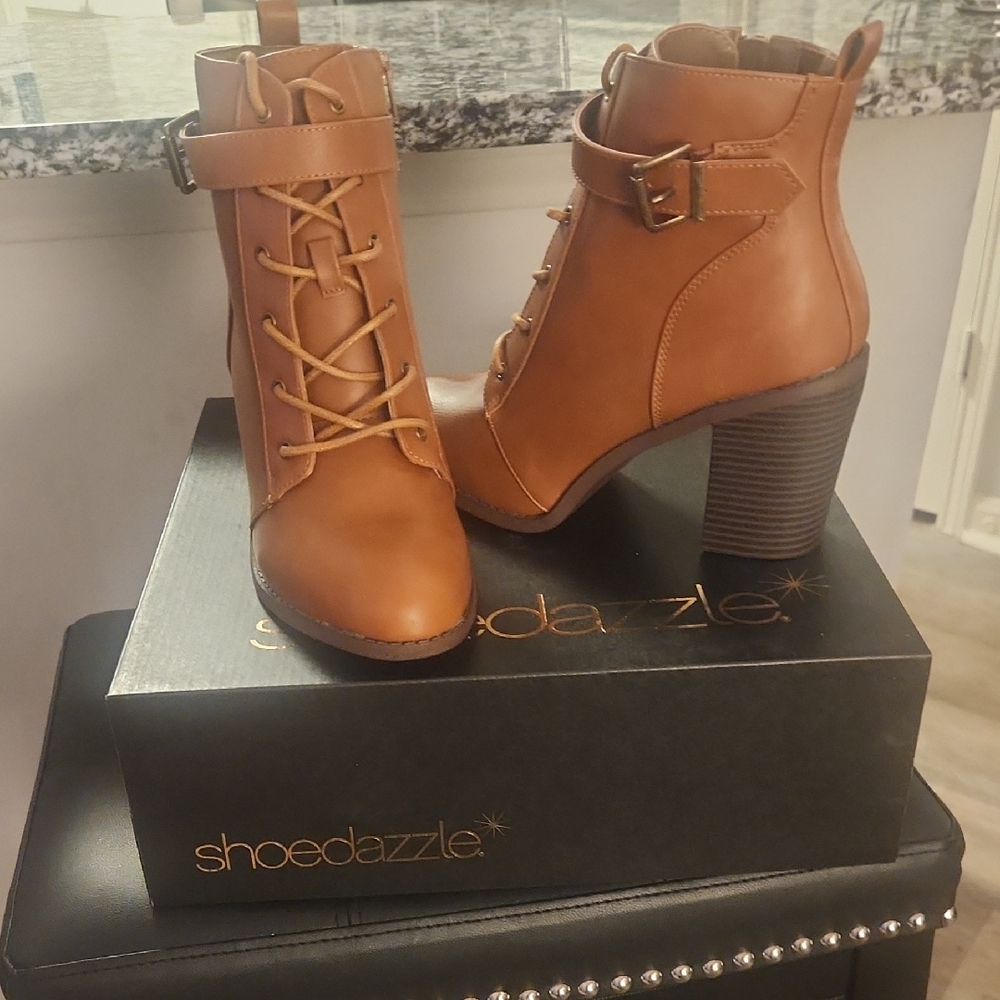 Shoe Dazzle Women's Brown Heeled Boots